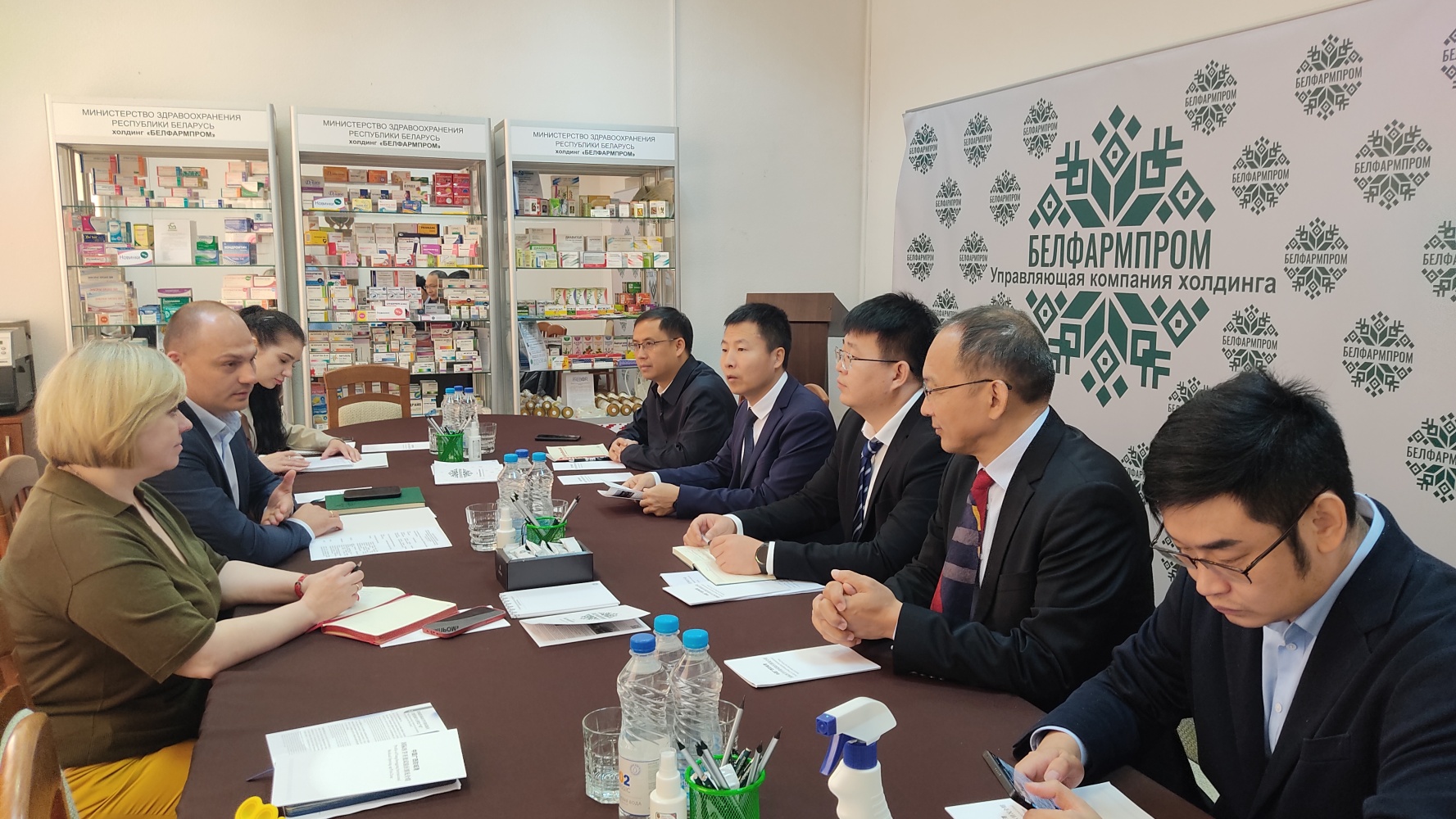 Встреча с членами делегации КНР во главе с представителем Шанхайской организации сотрудничества и представителями руководства группы портов Сучжоу