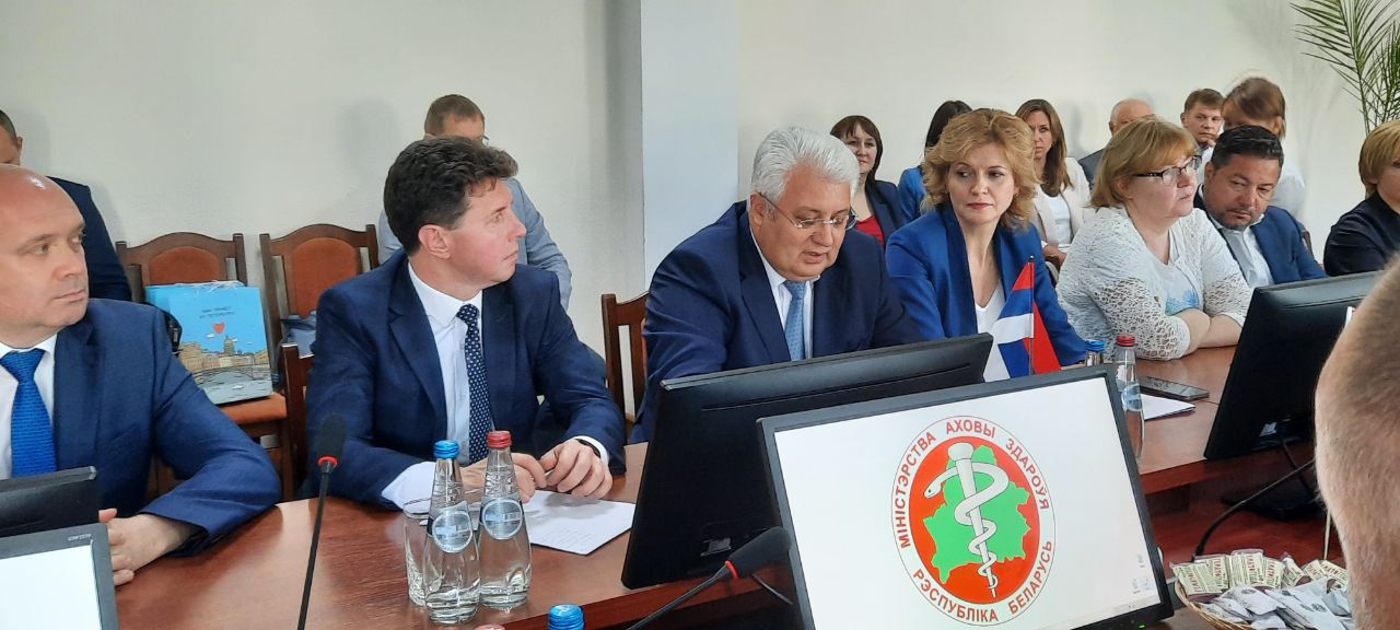 Официальная делегация г. Санкт-Петербург прибыла в Республику Беларусь