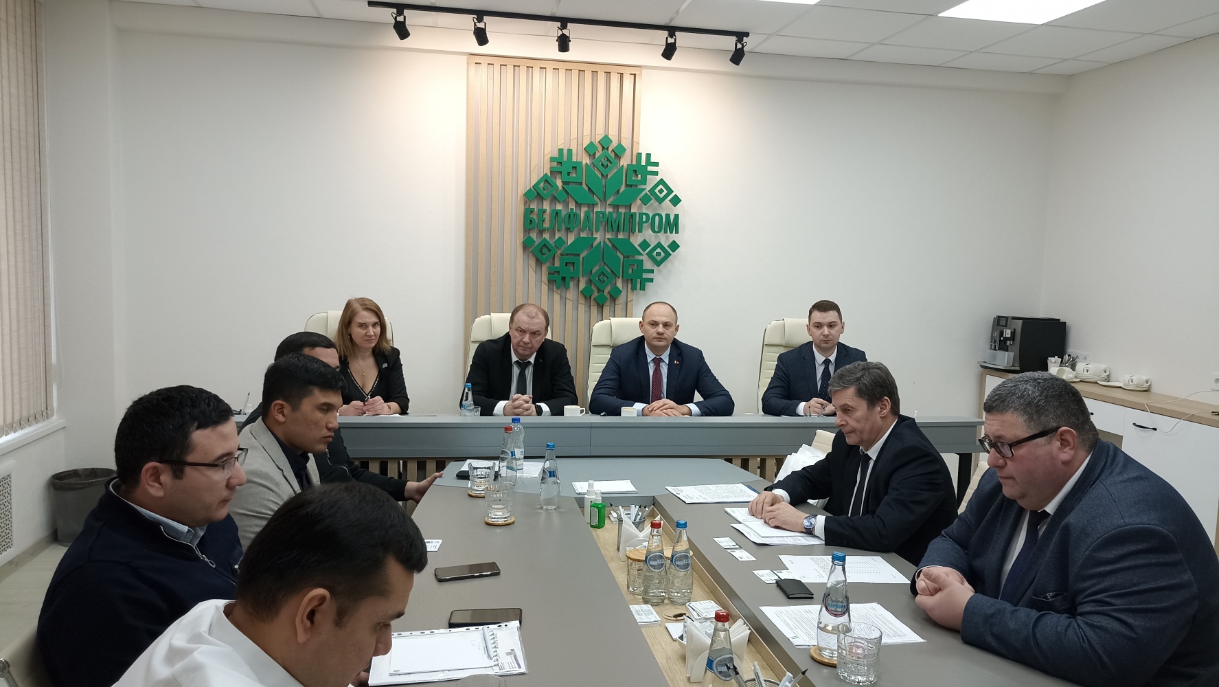 Переговоры с узбекской делегацией